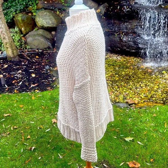 FREE PEOPLE CREAM CHUNKY KNIT COWL NECK SWEATER -S -🤩 - Picture 6 of 9